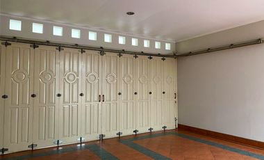 Hunian Mewah & Luas di Lokasi Strategis – Siap Huni!