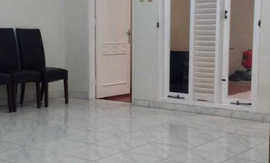 DISEWAKAN CEPAT RUMAH DI PULAU MATAHARI JAKARTA BARAT