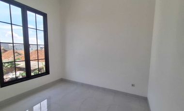 PALING DICARI! Rumah 2 Lantai Siap Huni, 7 Menit ke Tol di Kota Bogor!