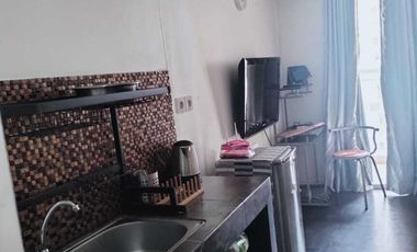 Sewa Apartemen Springlake Summarecon Bekasi  Studio View Pool