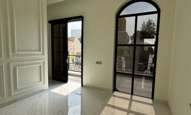 Townhouse Siap Huni Dengan Privat Pool, Dekat UMY Di Gamping Sleman