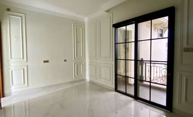 Townhouse Siap Huni Dengan Privat Pool, Dekat UMY Di Gamping Sleman