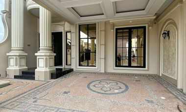 Townhouse Siap Huni Dengan Privat Pool, Dekat UMY Di Gamping Sleman