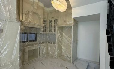 Townhouse Siap Huni Dengan Privat Pool, Dekat UMY Di Gamping Sleman