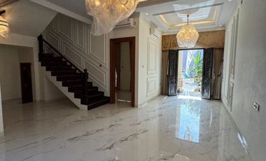 Townhouse Siap Huni Dengan Privat Pool, Dekat UMY Di Gamping Sleman