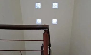 Comfortable 2-story house in a strategic location in Dago, North Bandung