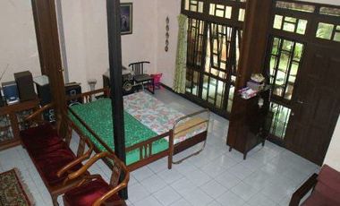 Rumah Kantor Luas di Daerah Deresan Condongcatur dkt Jl. Gejayan