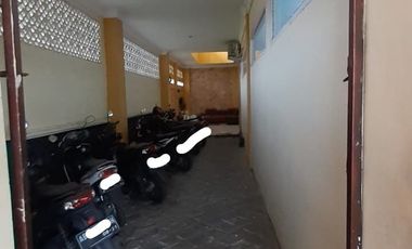 Strategis Kost Eksklusif + Minimarket sktr Wirosaban dkt Kampus UAD 4