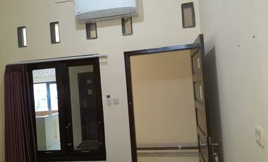 Strategis Kost Eksklusif + Minimarket sktr Wirosaban dkt Kampus UAD 4