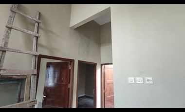 RUMAH BARU SIAP HUNI WAGE TAMAN DKT WARU