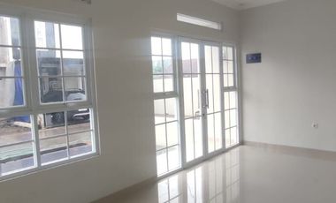 Rumah elegant 2 lantai bisa untuk hunian + usaha di soreang bandung