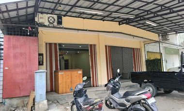 Disewa RUKO Gandengan Mogot Baru 4LT, 130 m2, LB 400m2, Jln Raya