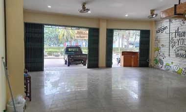 Disewa RUKO Gandengan Mogot Baru 4LT, 130 m2, LB 400m2, Jln Raya