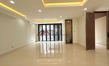 Dijual town house baru kpr dekat tol andara jakarta selatan
