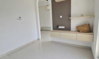 Dijual Rumah Full Furnished Paradise Resort City Ciputat 1.975 M