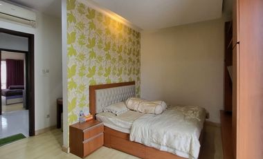 Rumah Luas ada Hal belakang di Discovery Bintaro sektor 9-15669