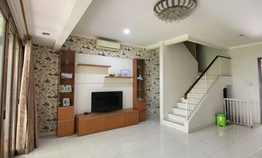 Rumah Luas ada Hal belakang di Discovery Bintaro sektor 9-15669
