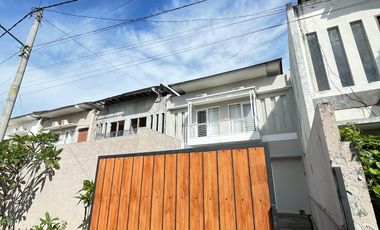 Dijual Villa di Batu Layar dekat pantai