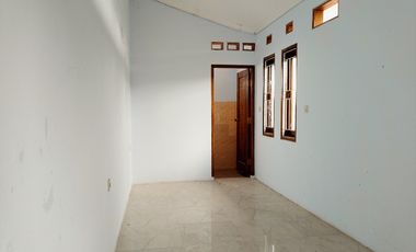 Rumah Minimalis Bagus 2 Lantai di Perumahan Kalimaya Cianjur