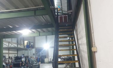 Ruang usaha strategis bekas cucian dan salon mobil di Raya sawojajar