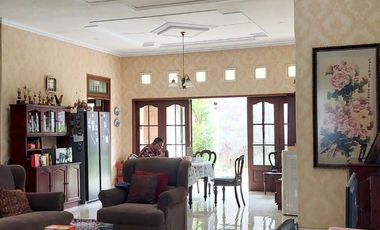 Dijual Rumah Semi Furnished Pakuwon Indah VBI