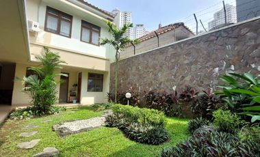 Dijual Rumah Semi Furnished Pakuwon Indah VBI