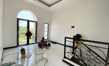 Rumah Mewah Clasic Eropa 10 Menit LRT Cibubur 1,3 M