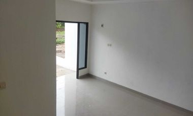 Rumah Sejuk Minimalis 2 LT Lokasi Strategis Paling Teristimewa