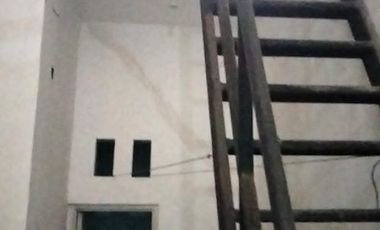 Dijual murah Raya Wiguna cocok untuk usaha dan rumah tinggal