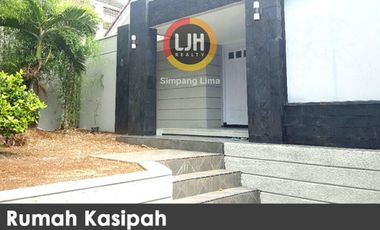 Rumah Mewah di jalan Kasipah dekat Candi Golf Semarang