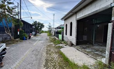 PERUM THE QUEEN GRAHA G 11, SIMOGIRANG, PRAMBON, SIDAORJO