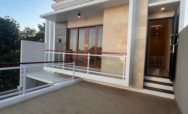 HUNIAN MINIMALIS 2 LT KAWASAN PADAT PENDUDUK DI DENPASAR UTARA