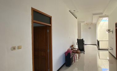 dijual rumah di sumber solo