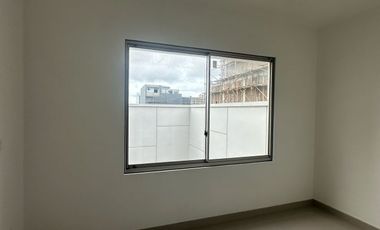 DISEWAKAN RUMAH PIK 2 TAHAP 2 UKURAN 6X10 KOSONGAN