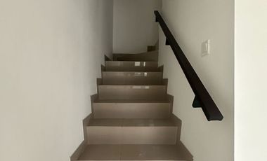 DISEWAKAN RUMAH PIK 2 TAHAP 2 UKURAN 6X10 KOSONGAN