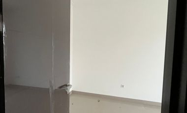 Disewa murah rumah pik 2 uk 6x10 strategis bagus