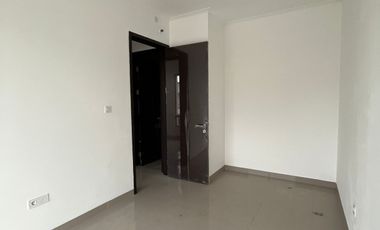 Disewa murah rumah pik 2 uk 6x10 strategis bagus