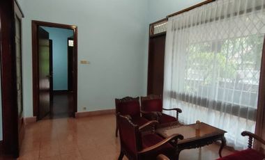 Rumah Mainroad di Sayap Cipaganti Cocok untuk Usaha seperti Cafe dll