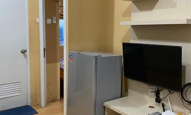 BU ! APARTEMEN 2BR FULLY FURNISHED GREEN PRAMUKA CITY VIEW LEPAS