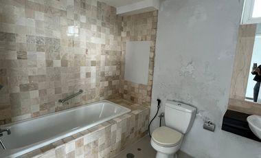 apartemen malibu 3 br di tengah kota