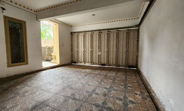 Rumah Klasik Akses Jalan 2 Mobil di Tebet Utara