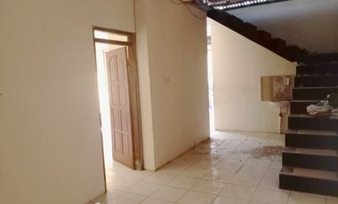 Rumah dan Bangunan Rumah Strategis Dekat Kampus UMS