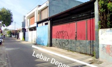 Rumah dan Bangunan Rumah Strategis Dekat Kampus UMS