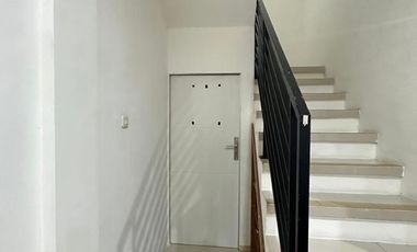 Rumah2KT di Denpasar Selatan, 5 menit ke Sekolah Santosa, sewa tahunan