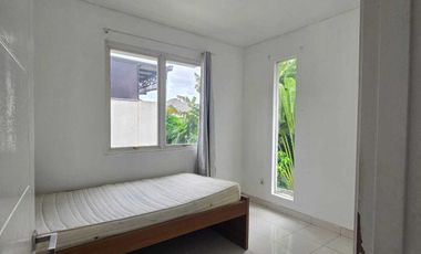 Sewa Rumah Cluster Palm Summarecon Bekasi Dekat Dengan Club House