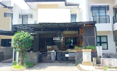 Disewakan Rumah di Jalan Utama Serenity Nginden