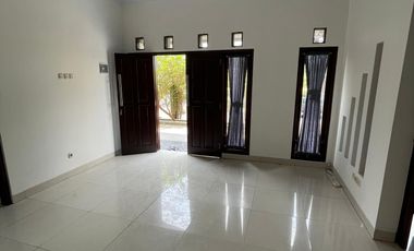 Disewakan rumah perum pondok permai babarsari jogjakarta