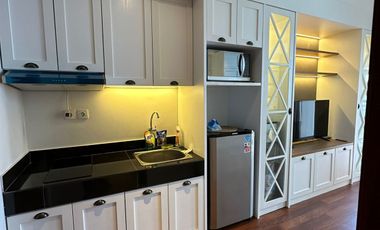 Sewa Apartemen Roseville BSD – Studio 30 m2 Baru Murah Full Furnish