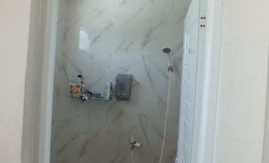 Rumah 2 Lt Semi Furnished di De Villa Jangli, Jl.  Jangli Tlawah