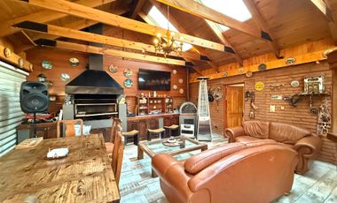 Casa en arriendo en LA REINA